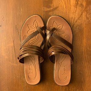 Cute women’s size 8m sandals